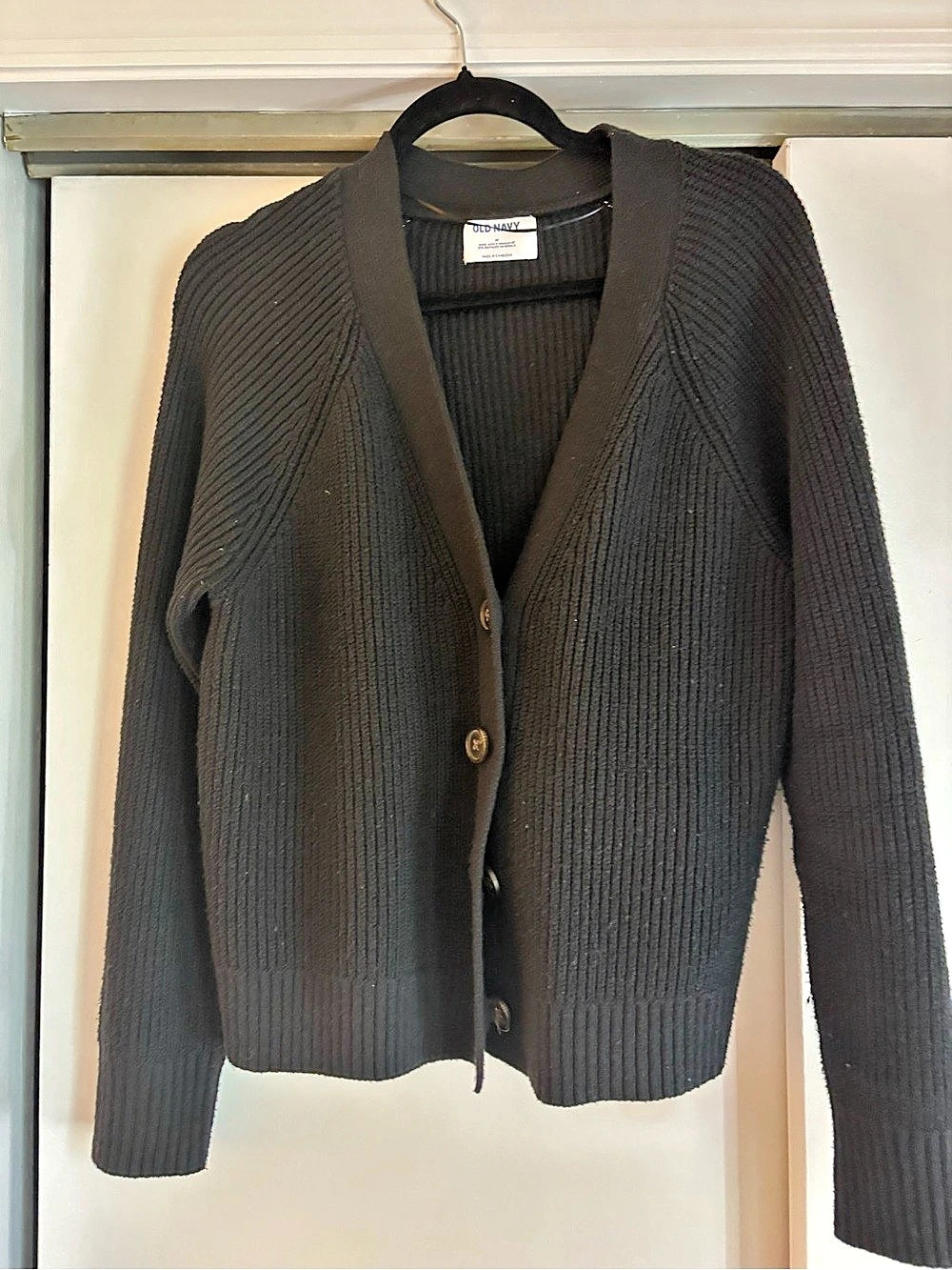 Old Navy Ribbed Cardigan Sweater in Black